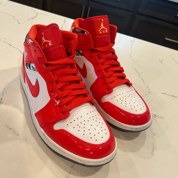 Jordan mid barcelona sweater red patent size in